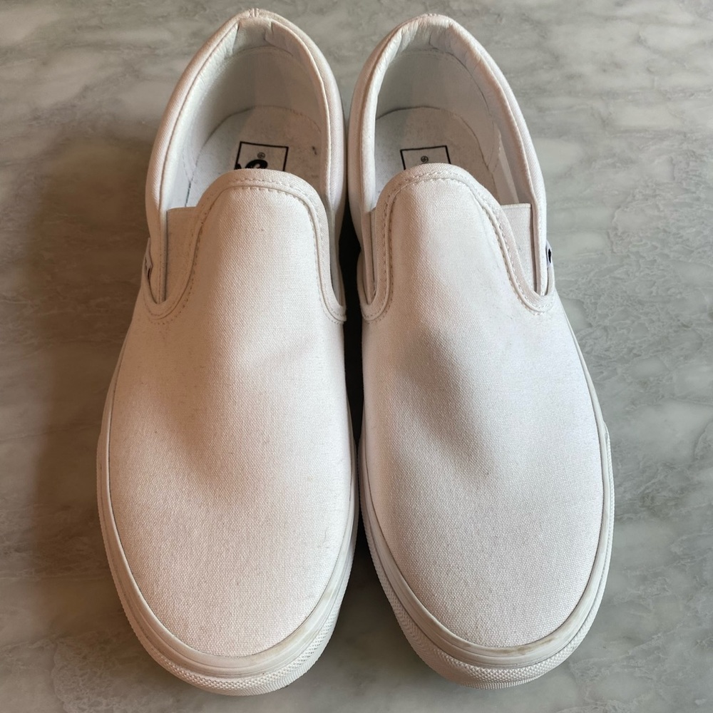 Vans White Classic Slip On Shoes Mens 10/Womens 11.5